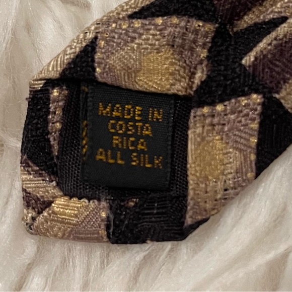 Men’s Colours Necktie by Alexander Julian - Picture 6 of 9